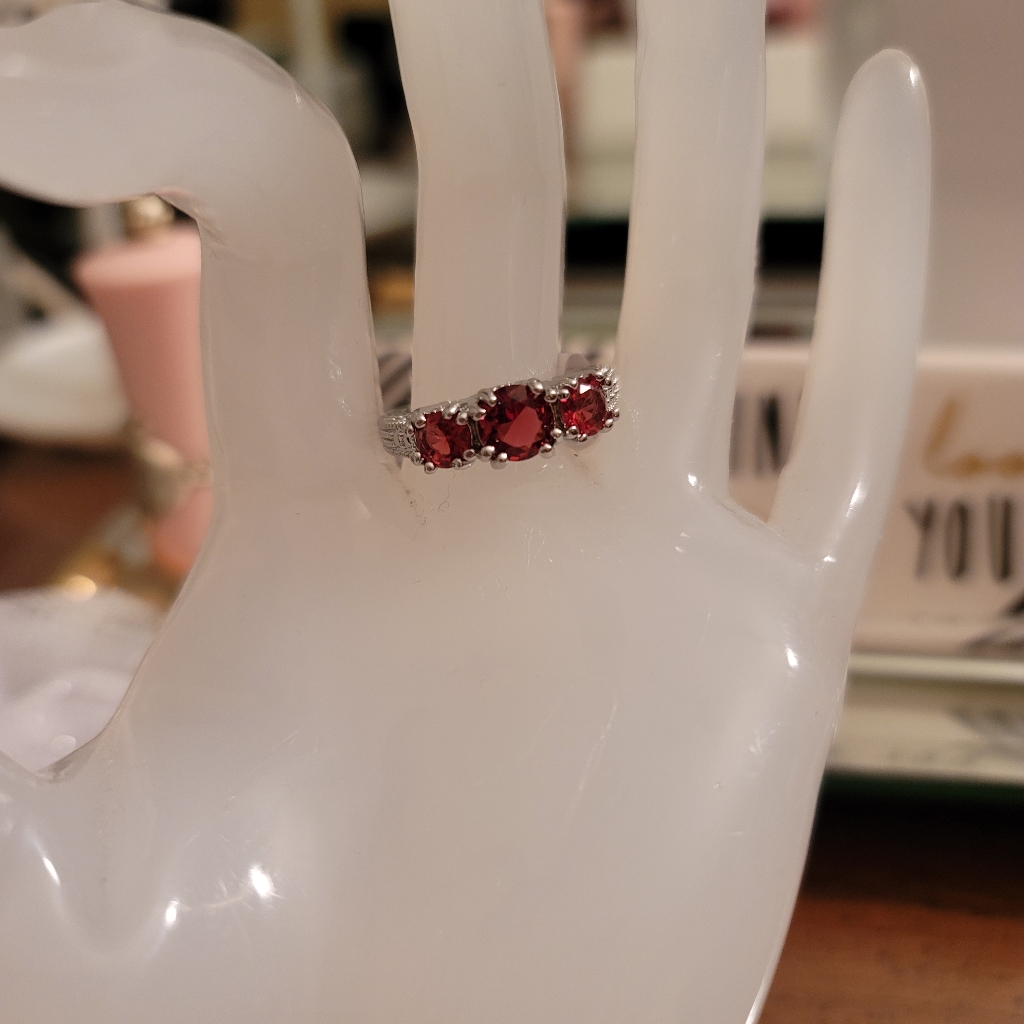(Nwt) 925 Silver Red Ruby Ring